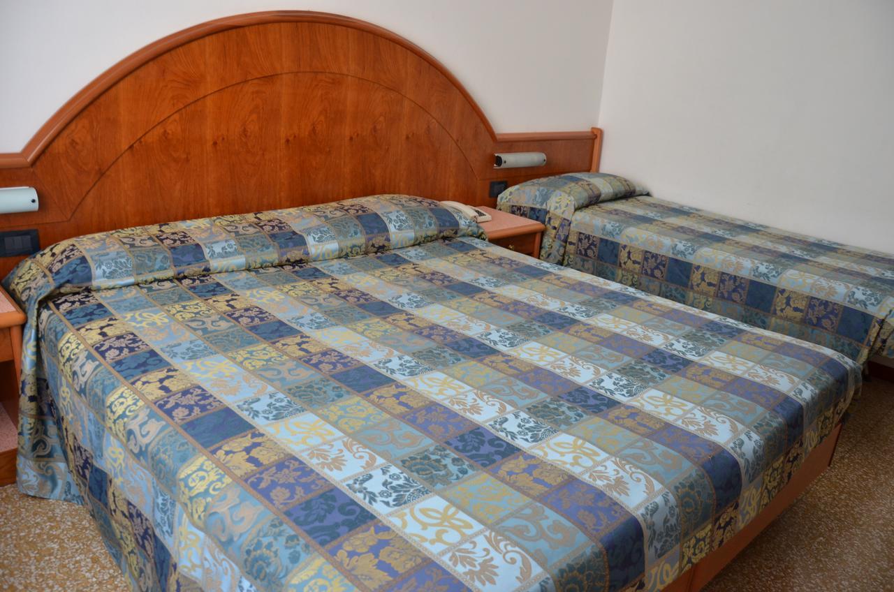 Hotel Lorenzo Celle Ligure Eksteriør billede